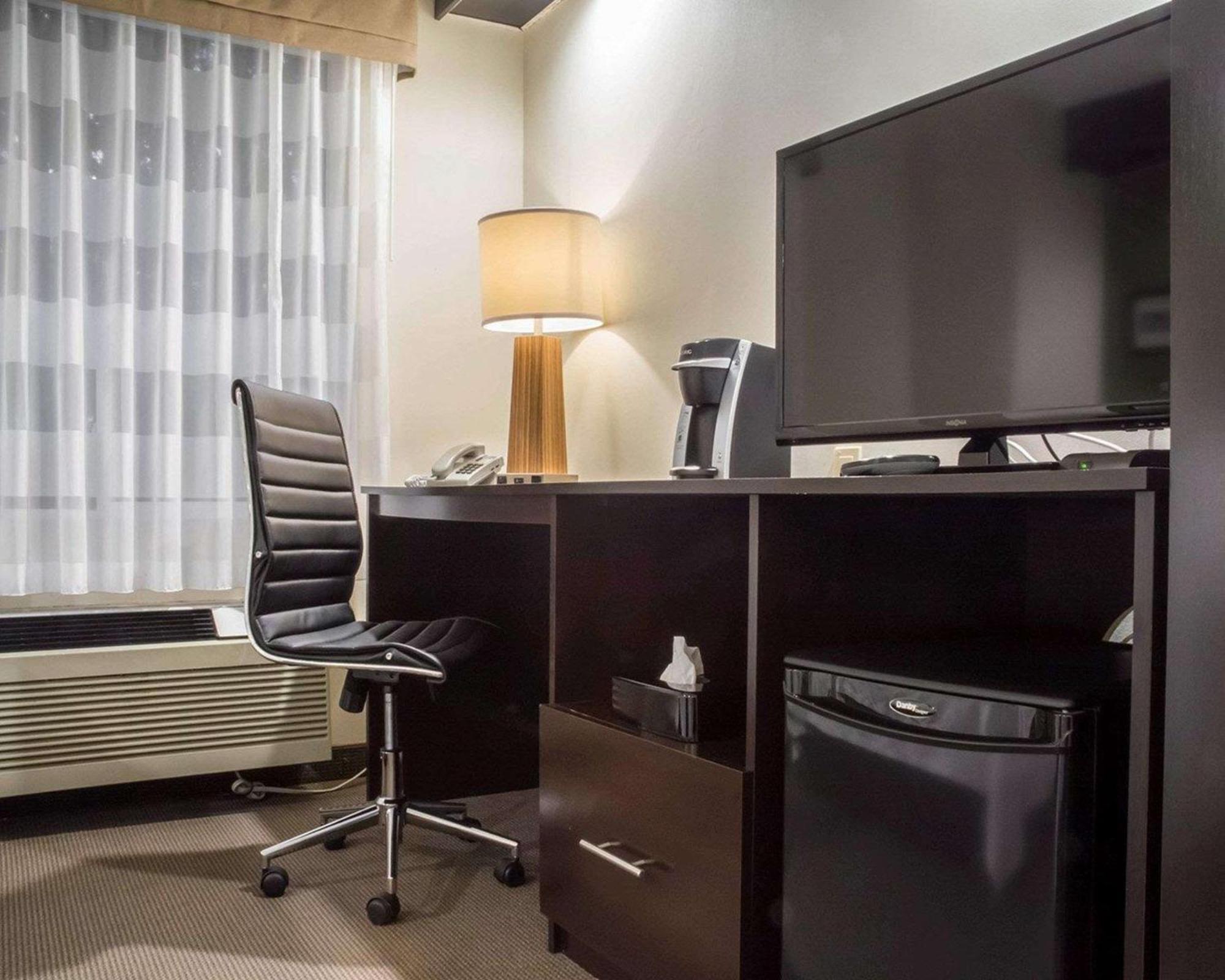 Sleep Inn Bracebridge Esterno foto